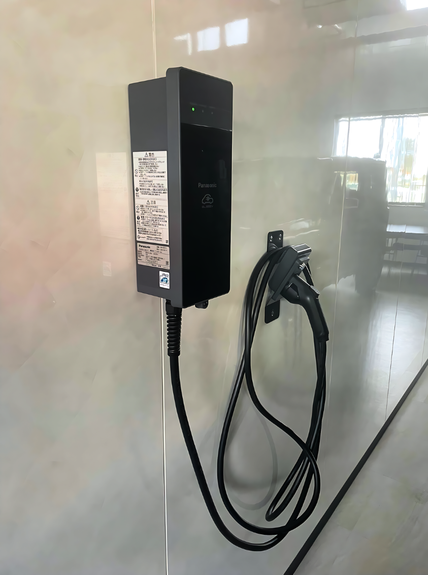 EV充電用外壁コンセント（工事設置型）